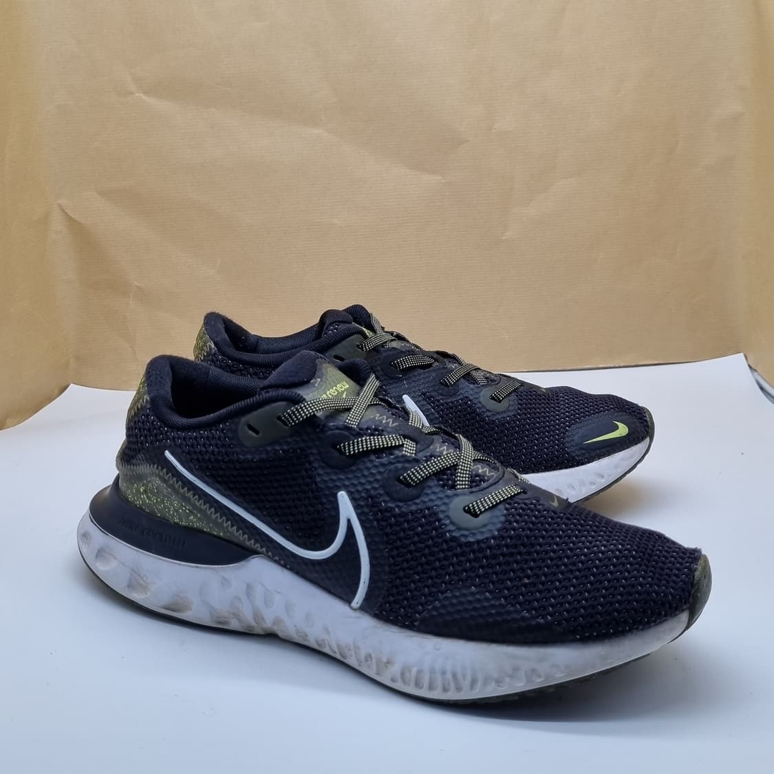 나이키 리뉴 런 남성운동화275. 상품이미지1