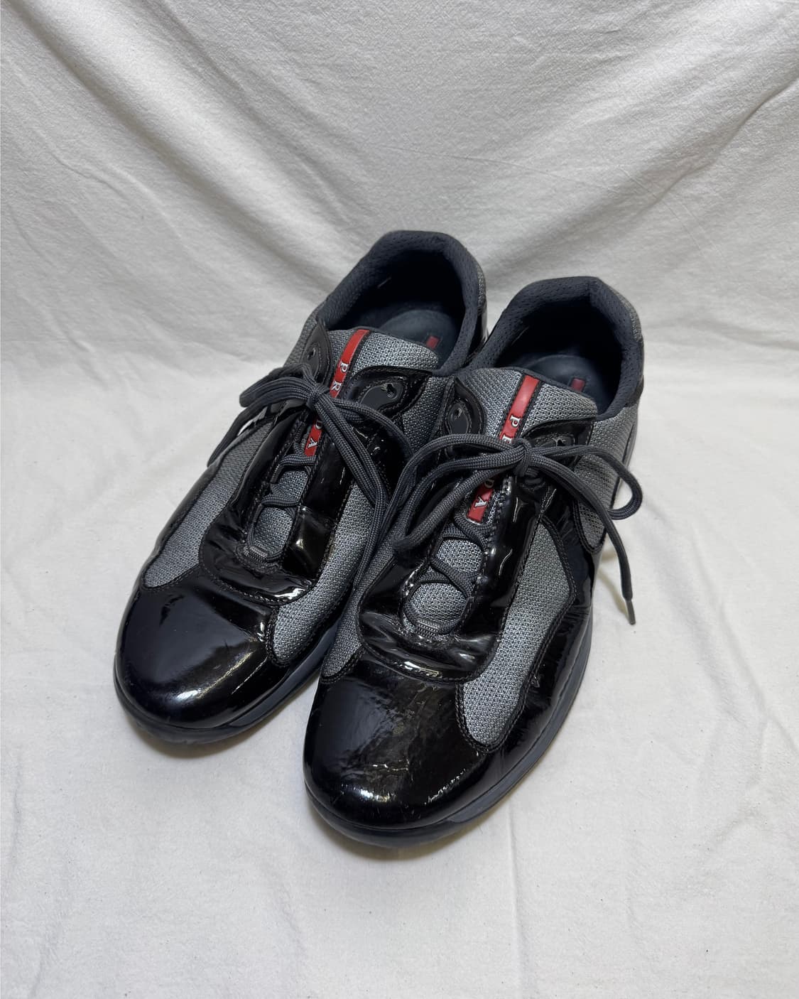 00‘s 프라다 아메리카컵 에나멜 스니커즈 상품이미지2