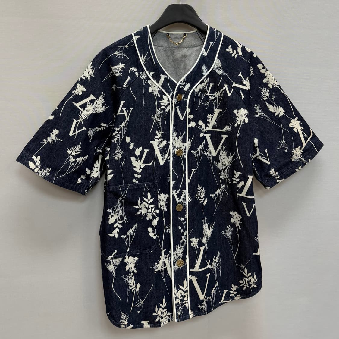 루이비통 LV 리프 데님 베이스볼 반팔셔츠 (105) 상품이미지2