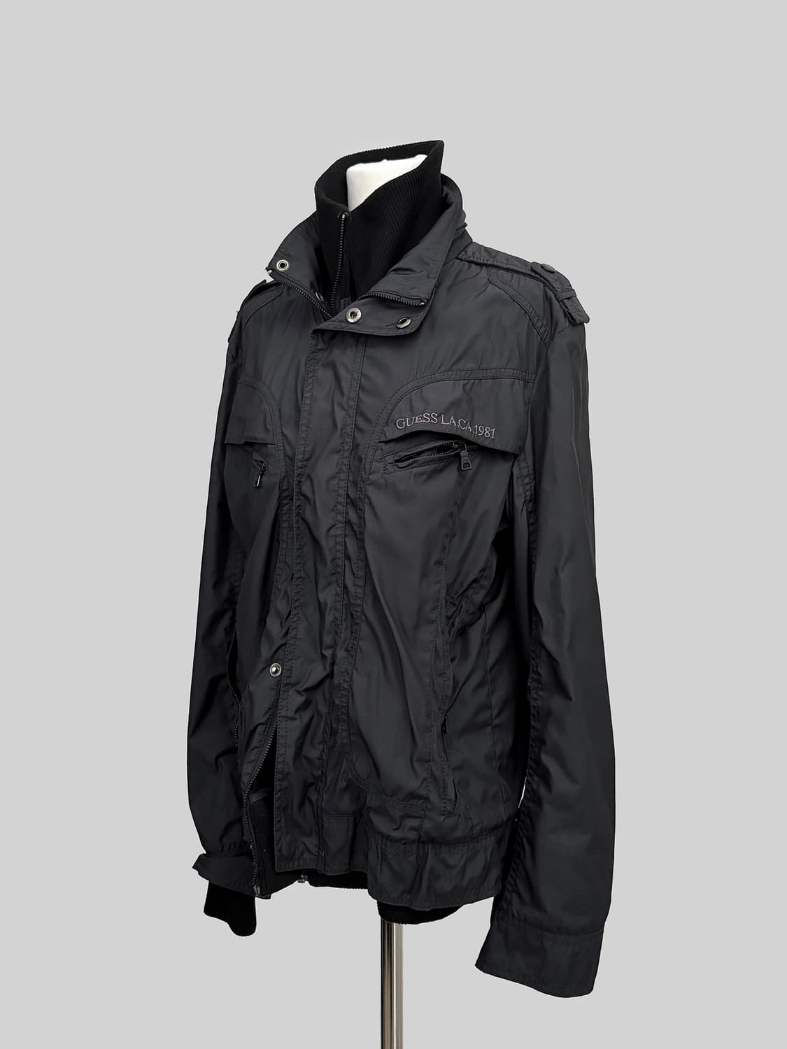 Guess 상품이미지5