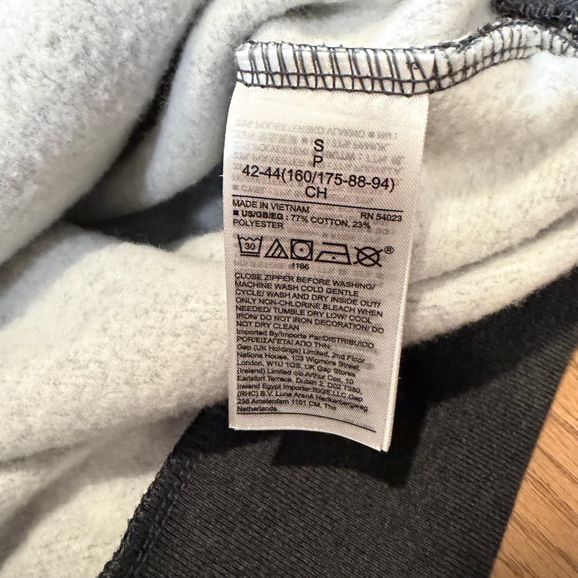 GAP 진그레이 세미 크롭 후드 집업 상품이미지4