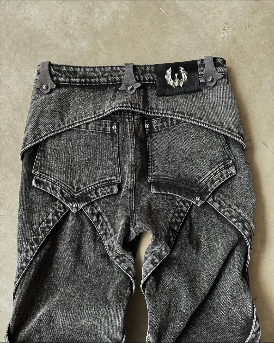 UNIZ WORLD Knight pants Grey washed 상품이미지3