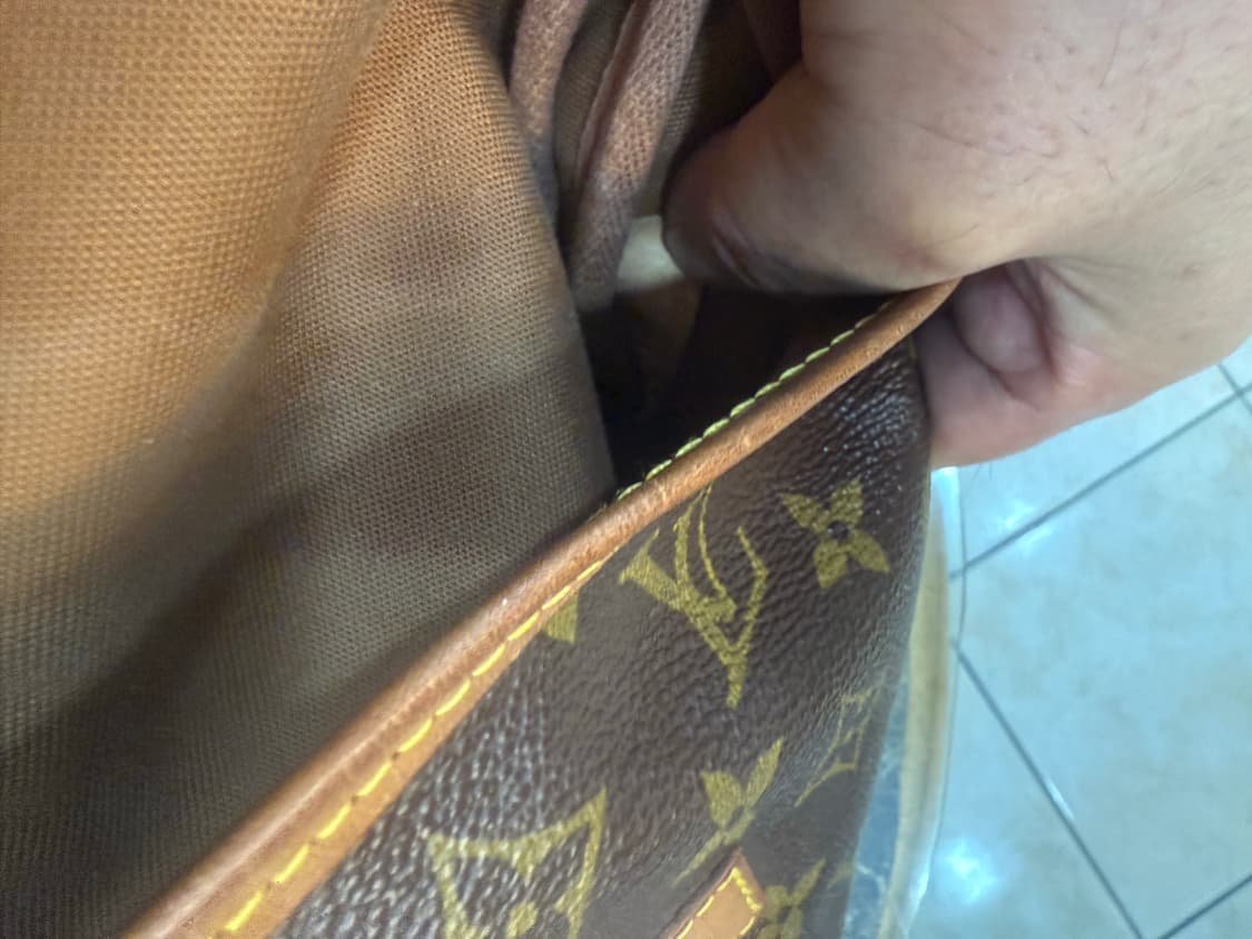 정품 루이비통 소뮈르 크로스백 팝니다 상품이미지7