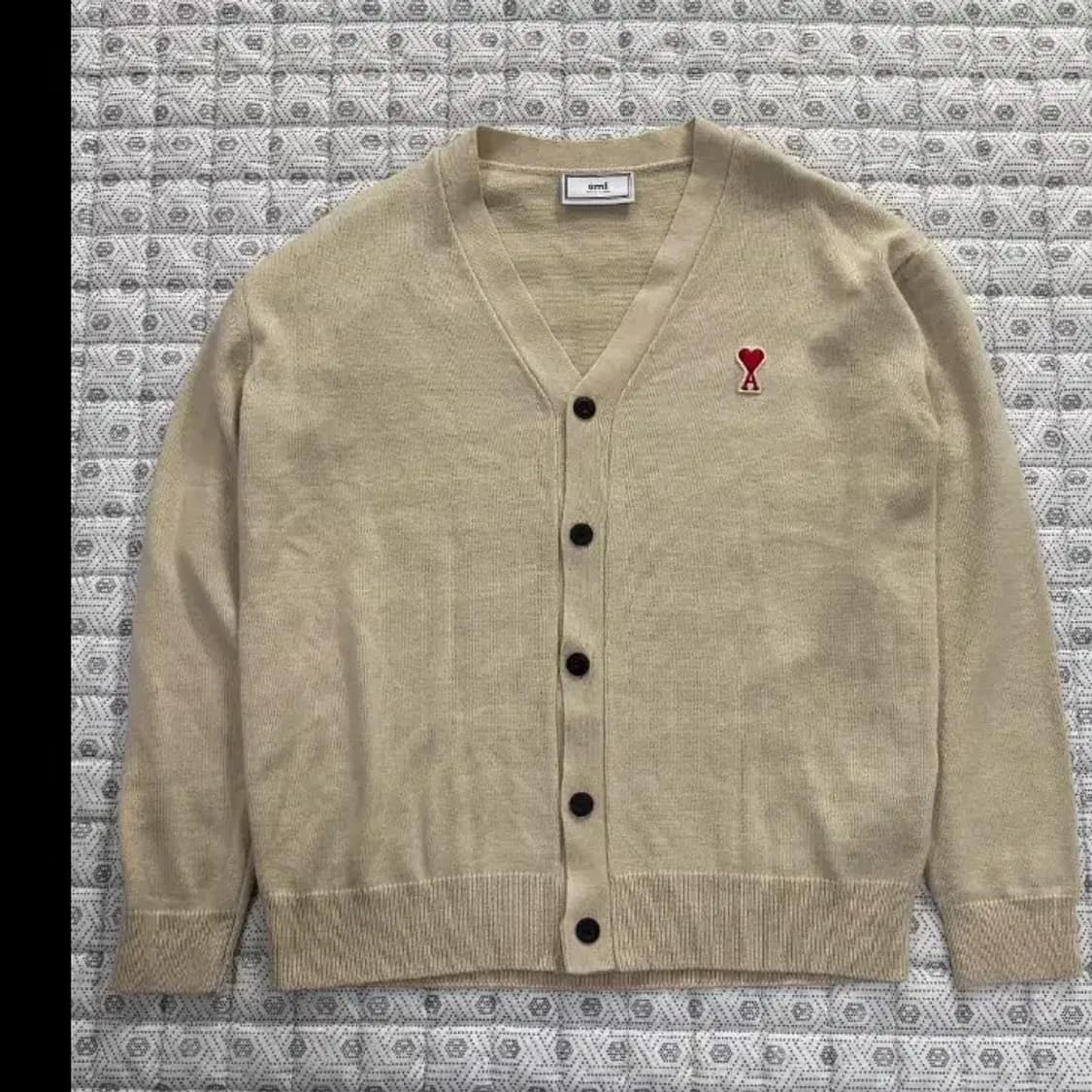 아미 AMI 스몰 하트 오버핏 가디건 베이지 95 상품이미지3