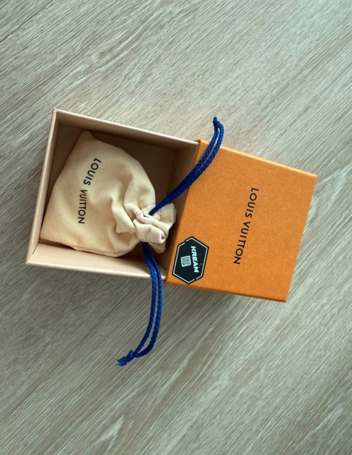 급) 루이비통 모노그램 체인 팔찌 실버M 풀박 상품이미지4