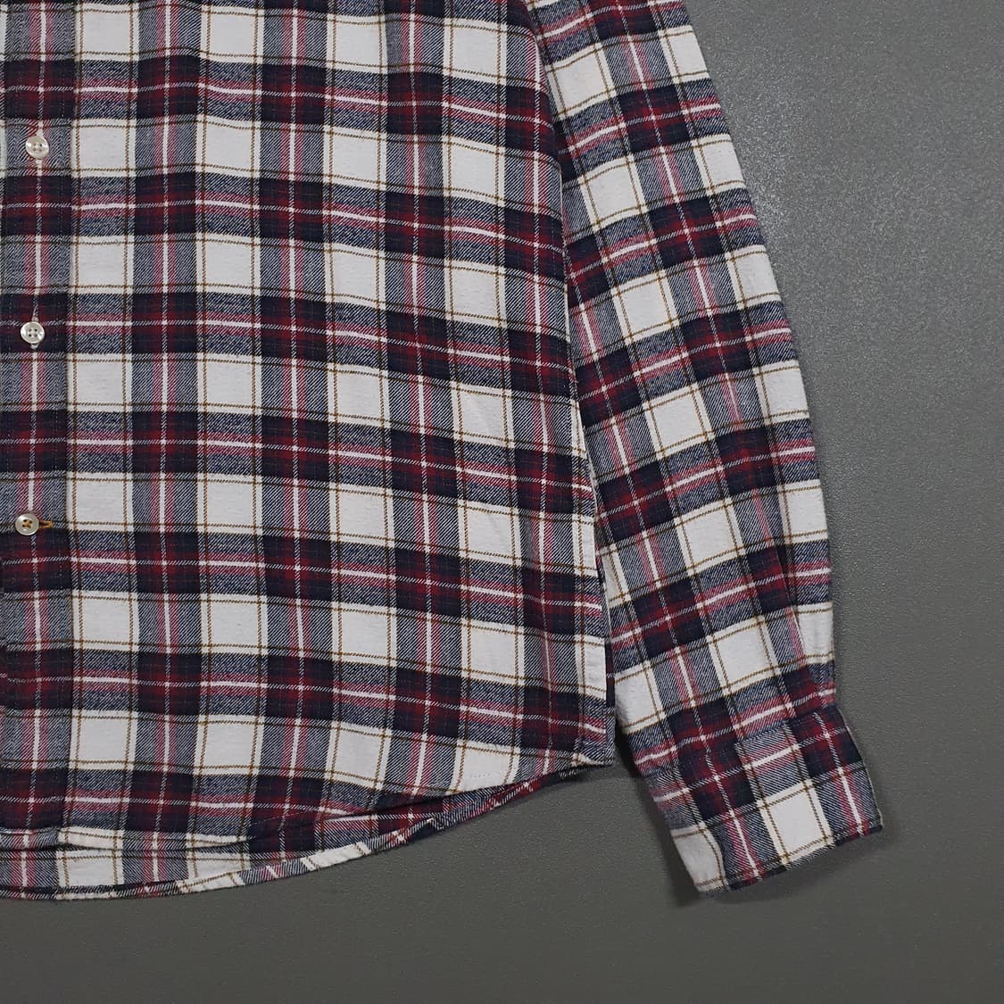 M (95) 바버 알더튼 플란넬 버튼다운 다체크 셔츠 에크루 테일러드핏 상품이미지4