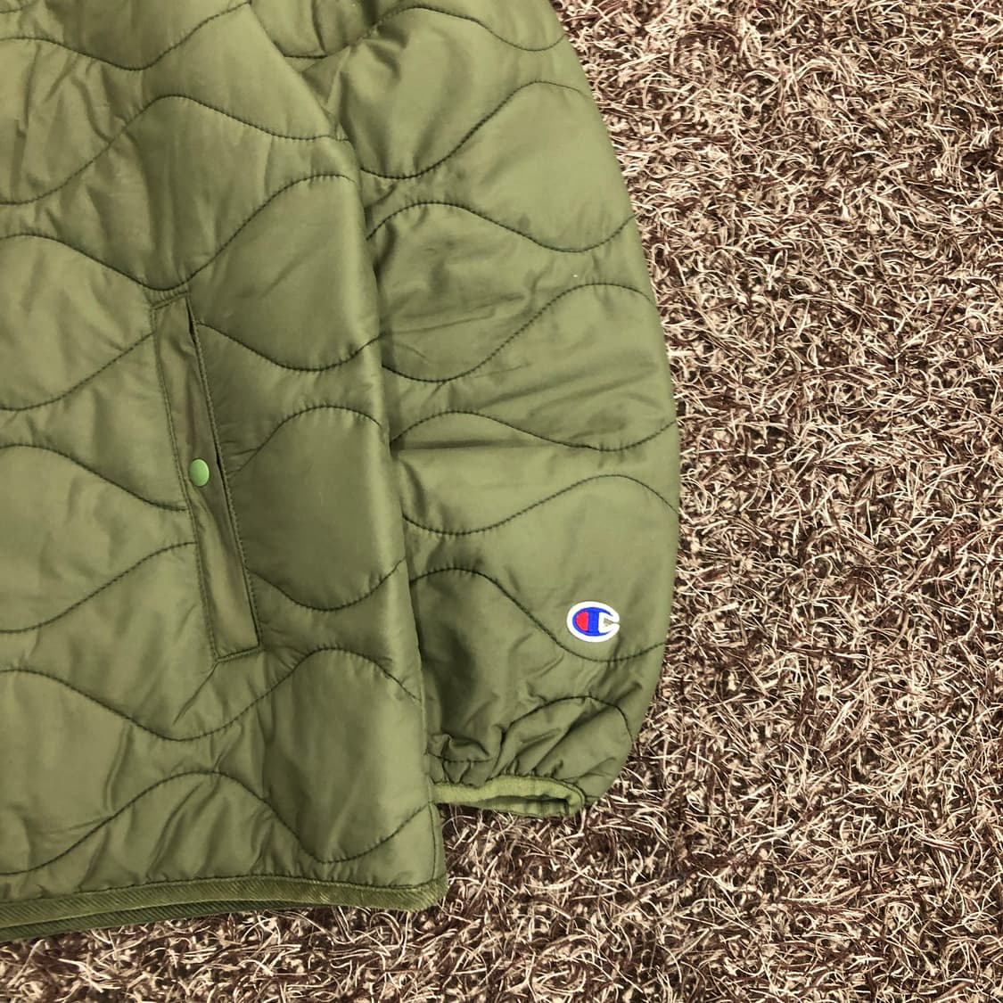 챔피온 C로고 라운드 넥 경량 패딩 누빔 퀄팅 자켓 상품이미지3
