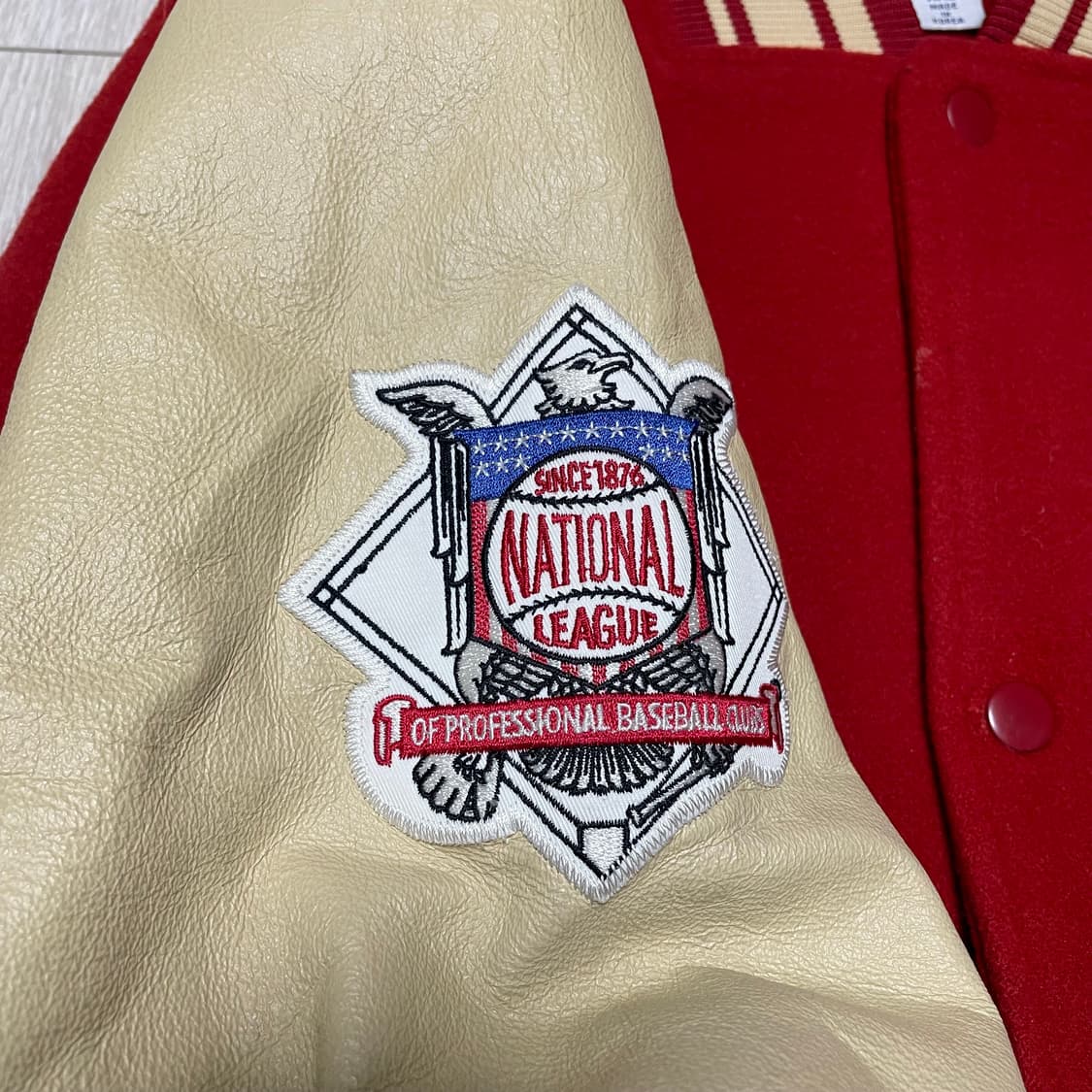 105 마제스틱 레드와인 바시티 자켓 상품이미지3