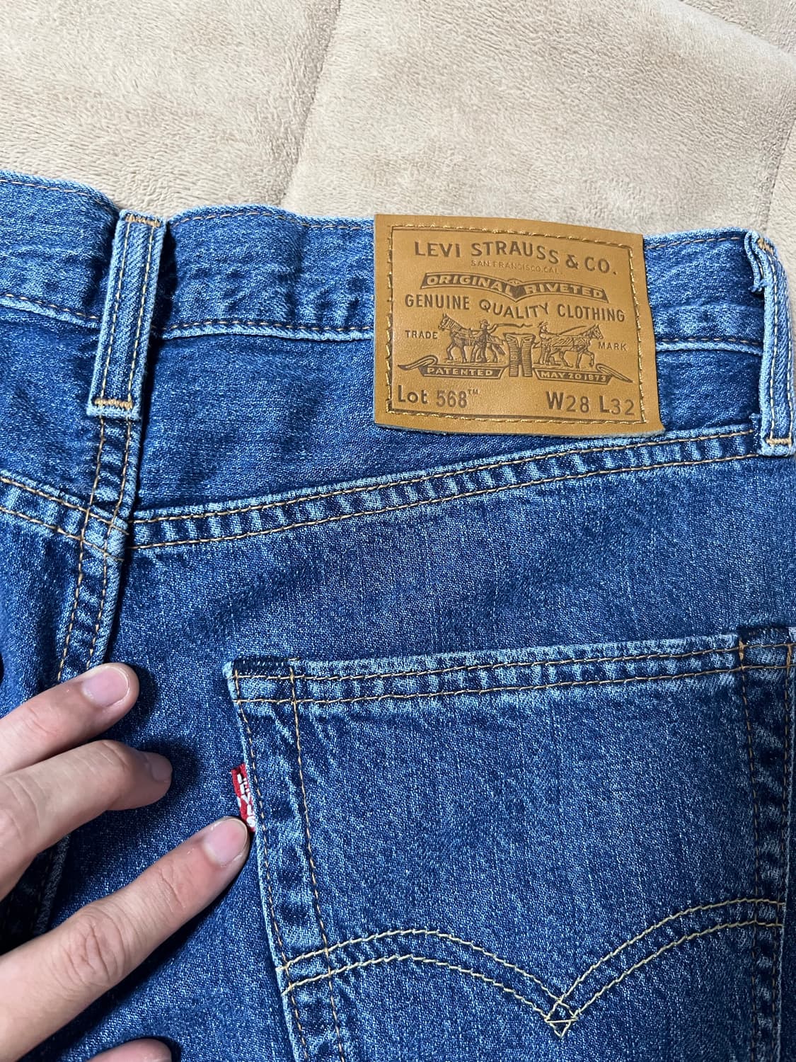 (28) 리바이스 568 루즈 스트레이트 진_29037-0071 상품이미지1