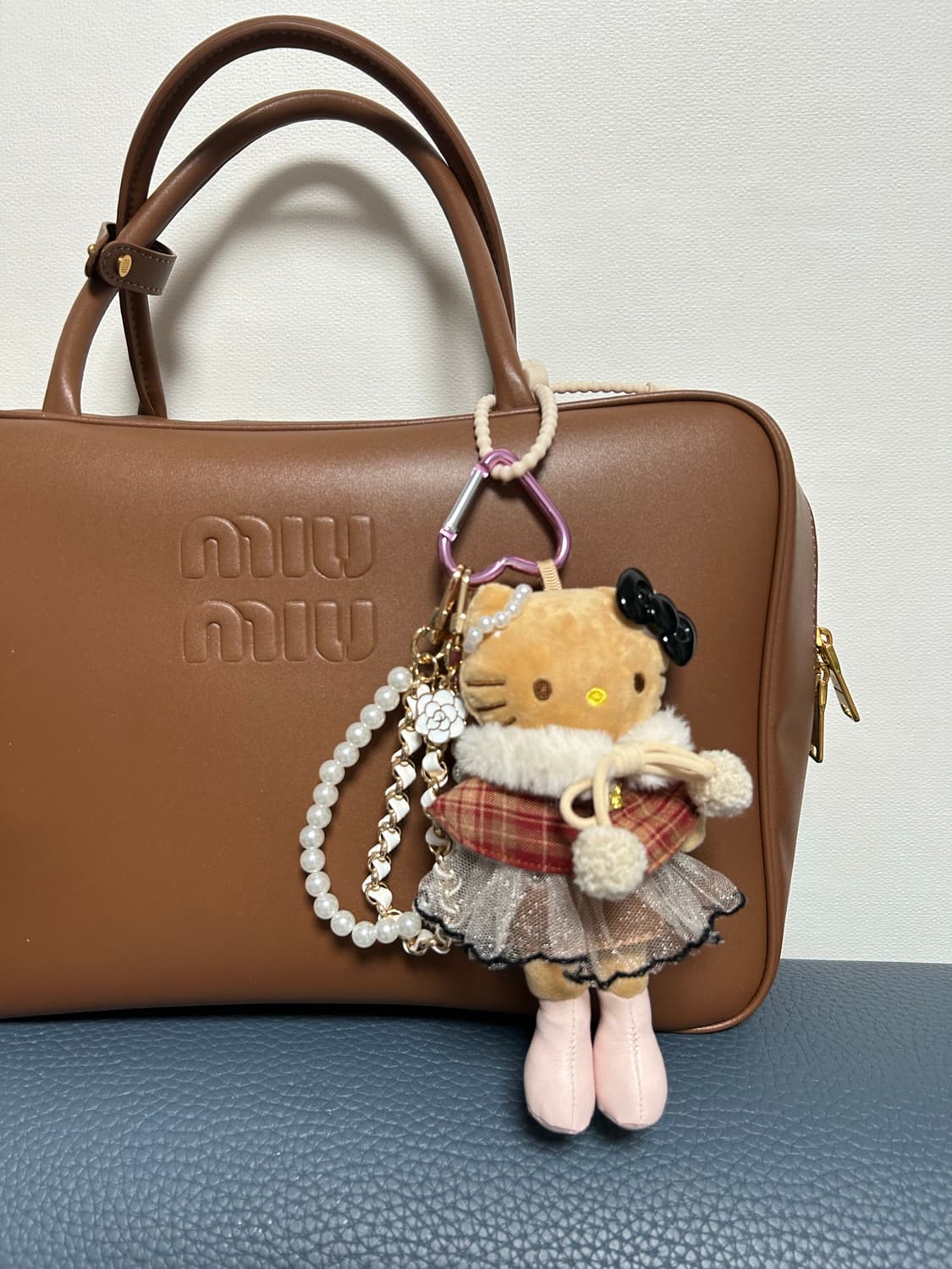 (12)롱다리키티 커스텀키링-윈터 체크 무스탕 케이프 상품이미지3