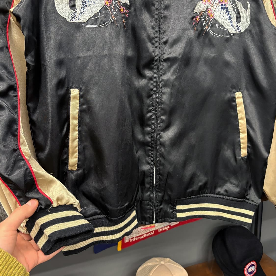 JPN빈티지 수베니어 사틴 스카쟌 자켓 잉어자수 샴페인골드 N611 상품이미지4