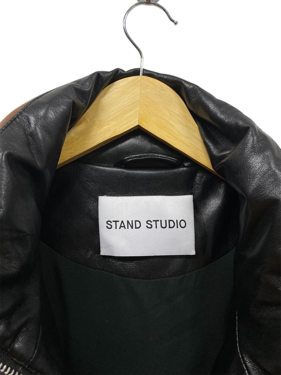 Stand Studio 유광패딩 M-L 상품이미지4