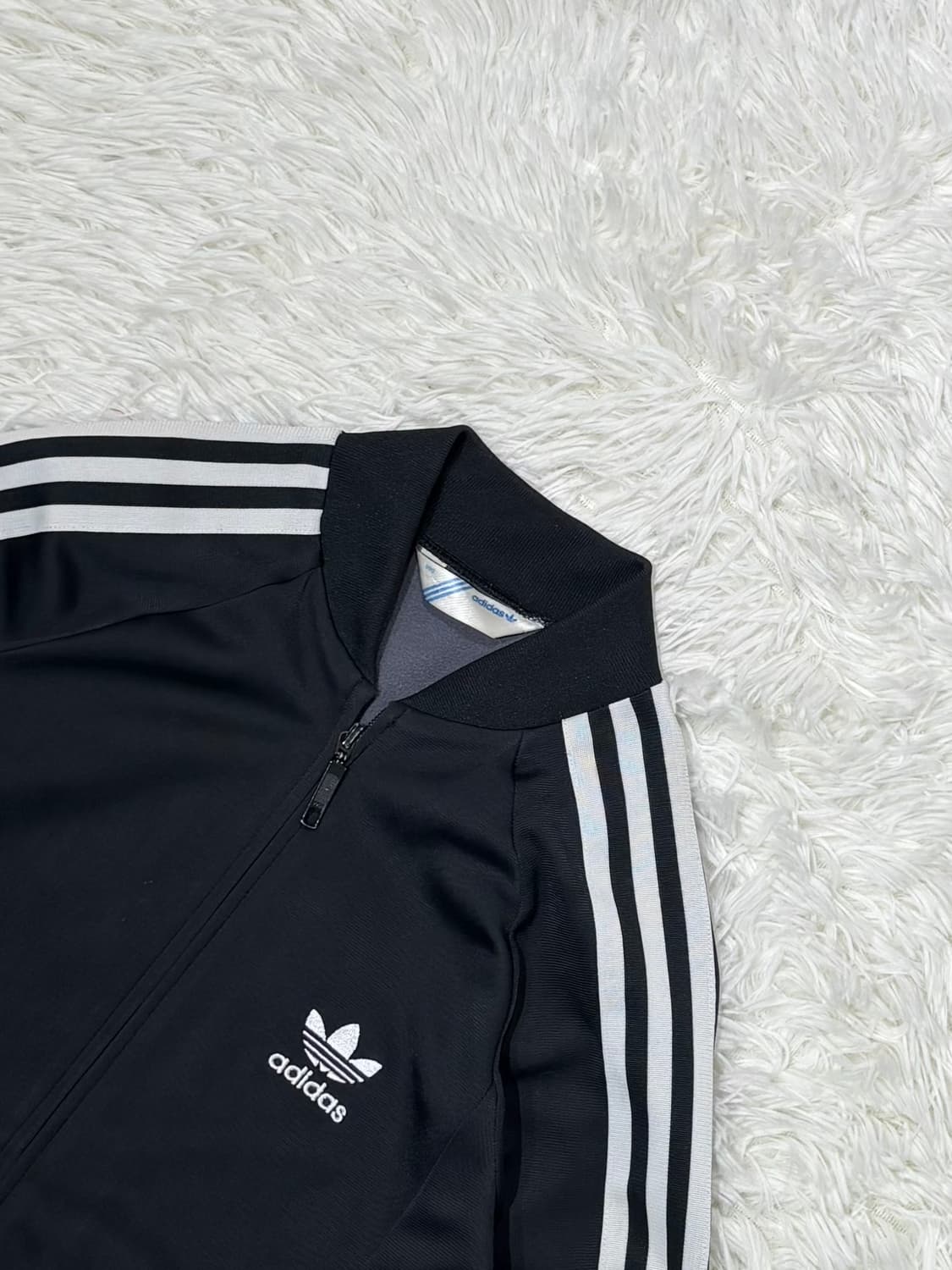 아디다스 유로파 블랙 트랙탑 상품이미지4