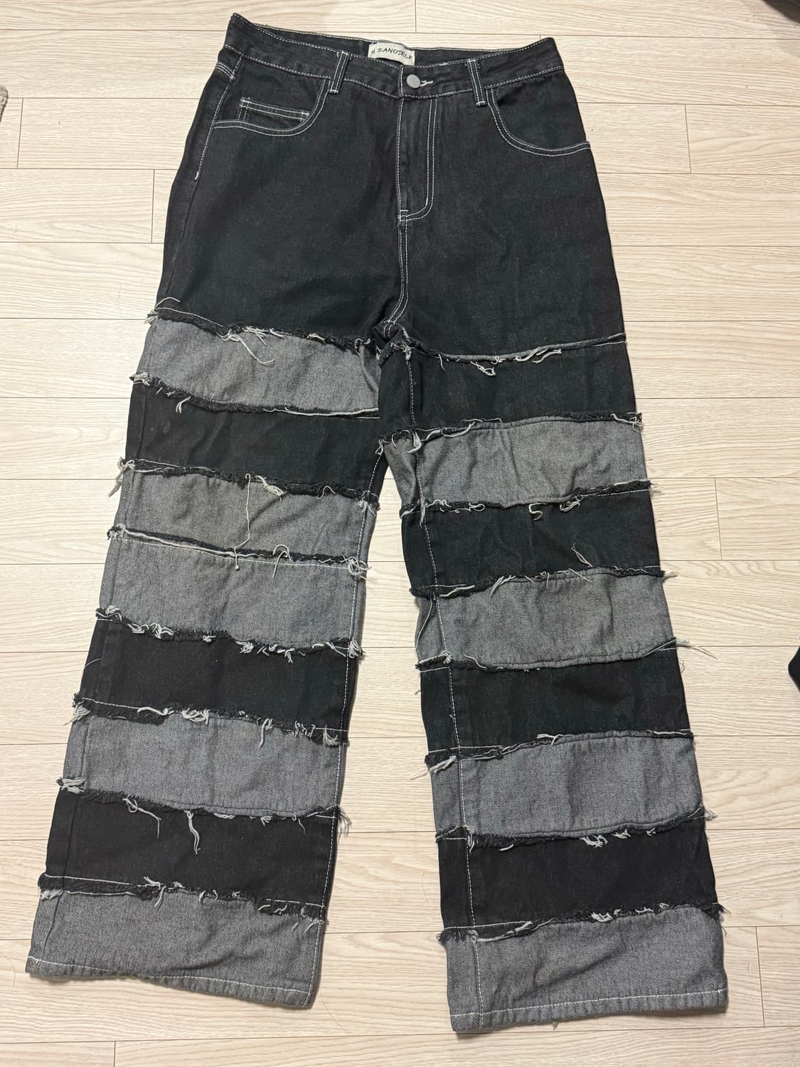 detail jeans 상품이미지1