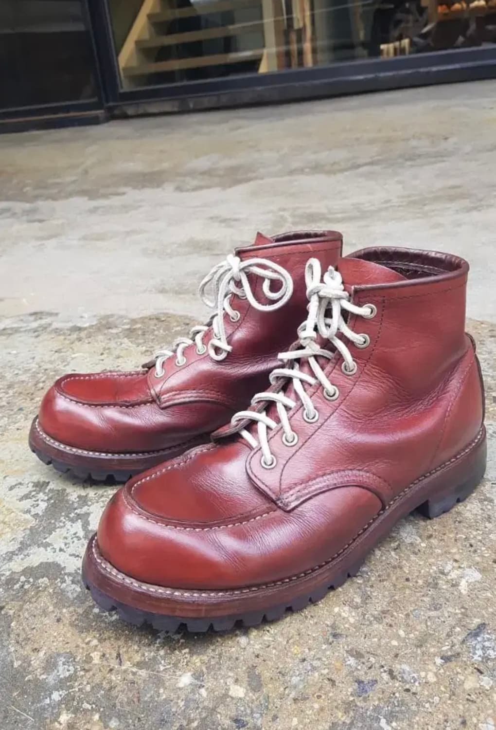 레드윙 목토 커스텀 상품이미지1