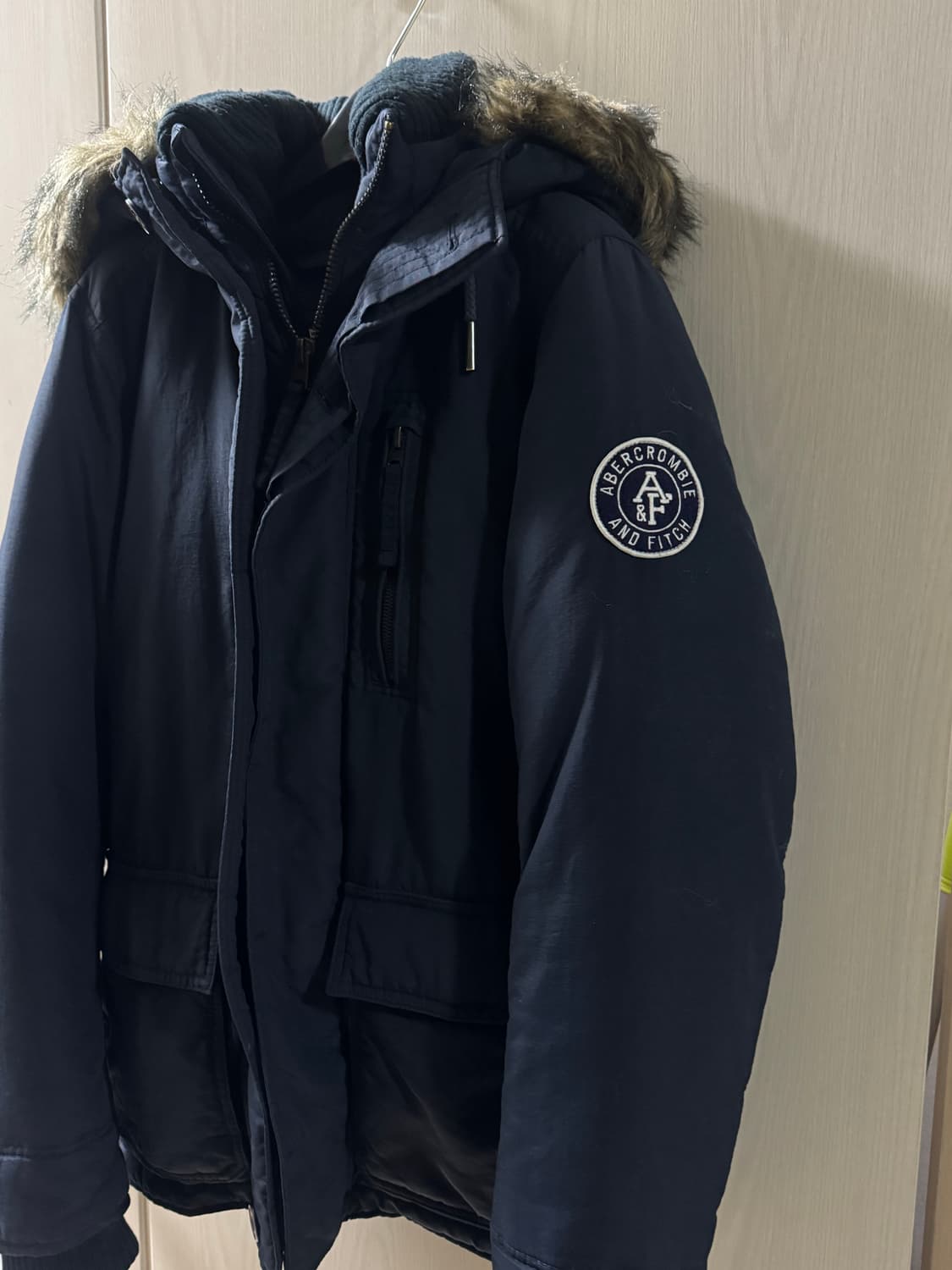 아베크롬비 라쿤 패딩(M) 실 사이즈 100 상품이미지1