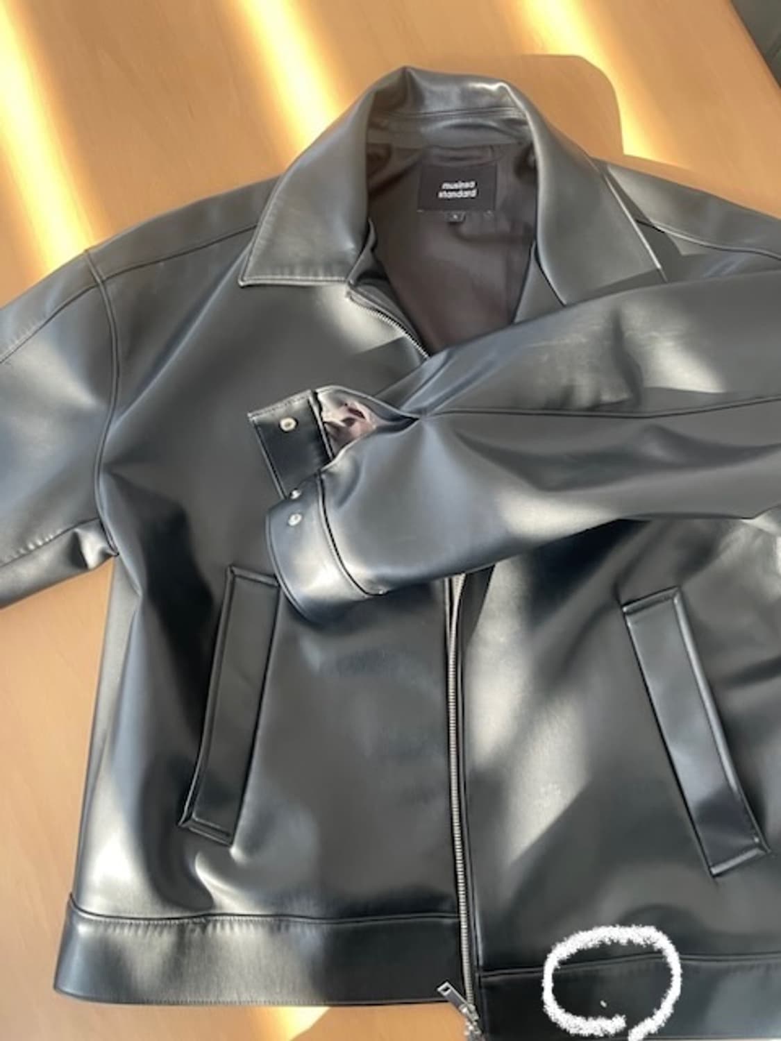 무탠 신세틱 레더 엑스트라 오버사이즈 싱글자켓 L 사이즈 판매합 상품이미지3