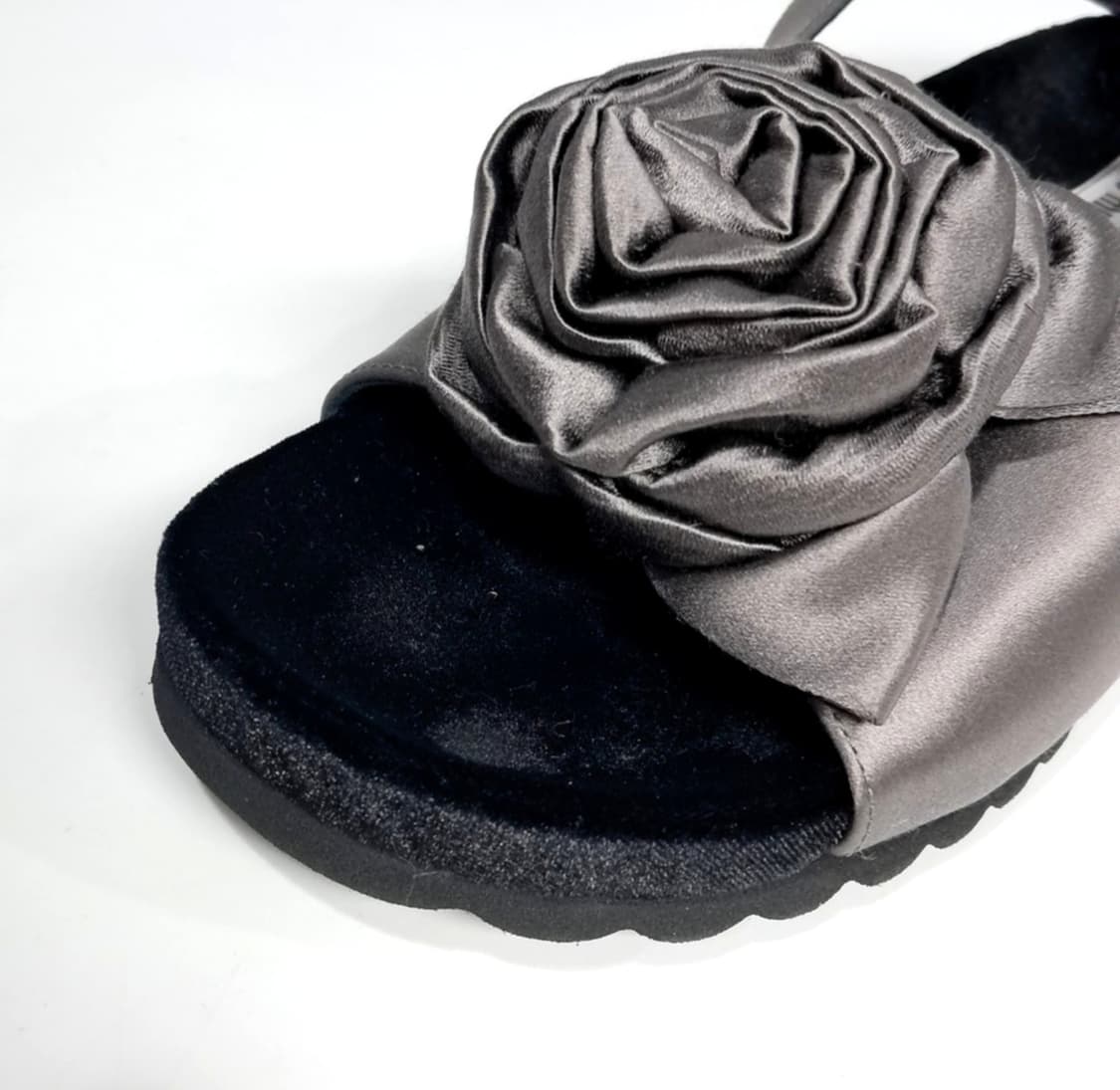 미우미우 새틴 샌들 상품이미지5