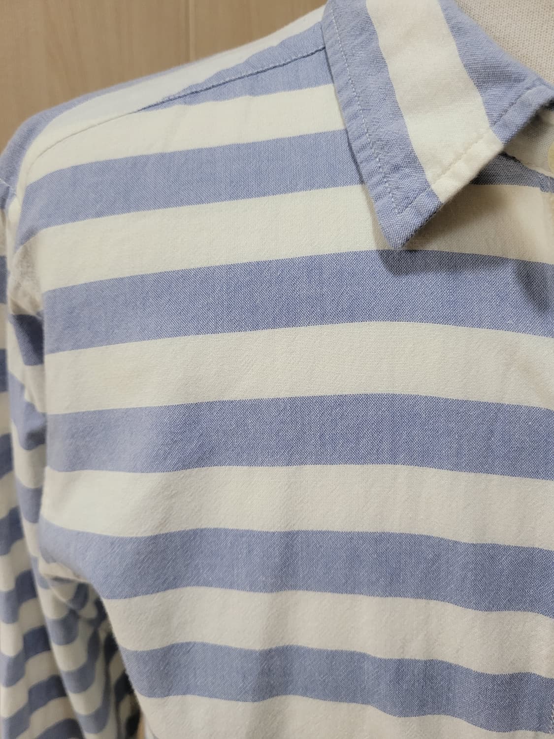 후아유 WHO.A.U 남자 스트라이프 셔츠 105 스카이블루 상품이미지3