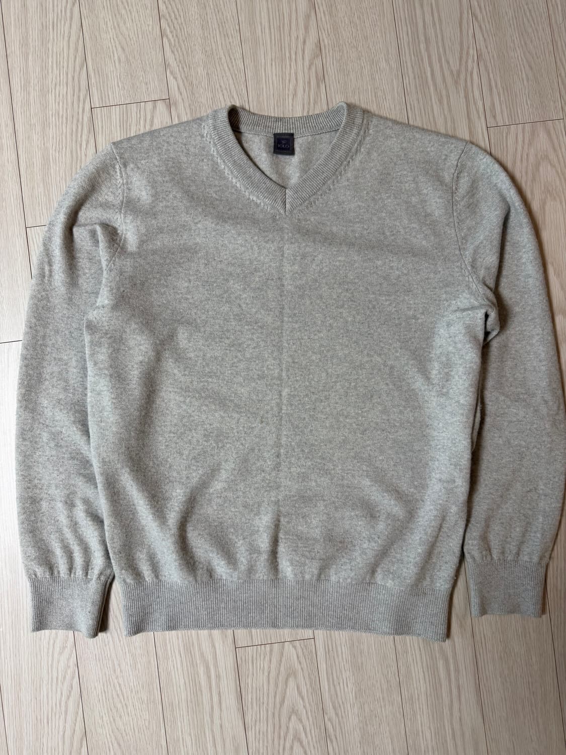 이올로 브이넥 니트 [L] 상품이미지1