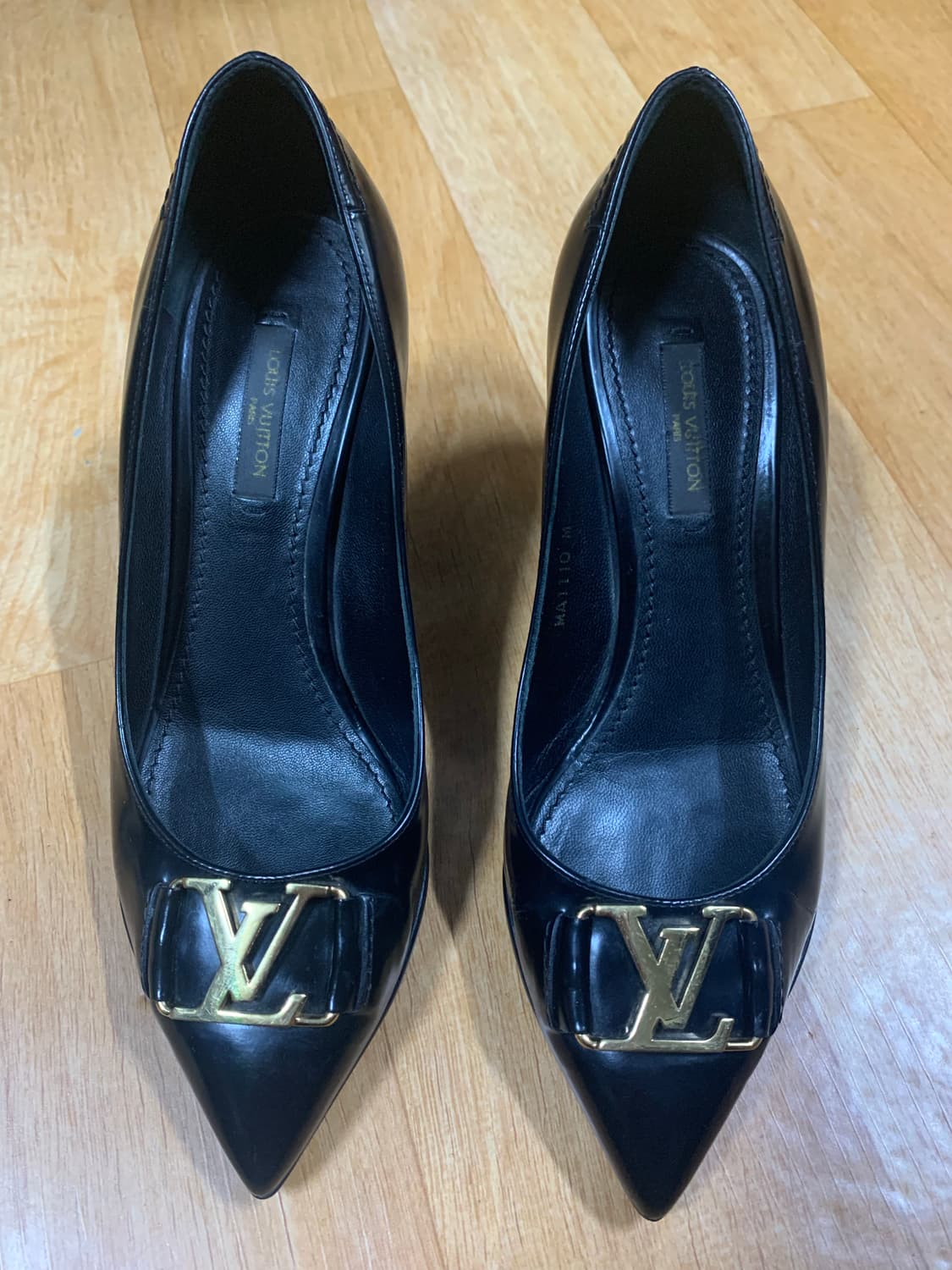 루이비통 로고-플레이 펌프스(35.5 사이즈) 상품이미지2