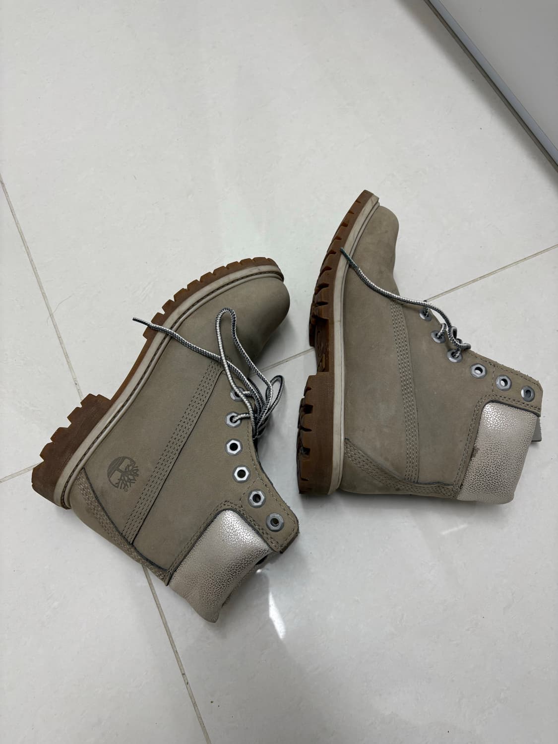 220)팀버랜드 챠콜 그레이 누벅 6인치 워커 워크웨어 부츠 상품이미지2