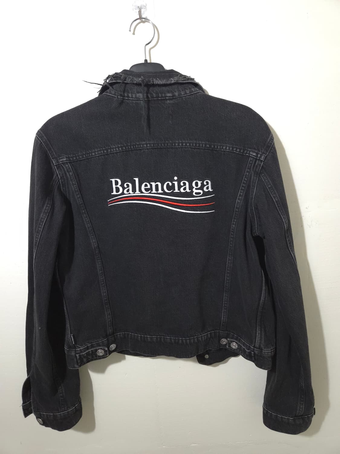 [새상품급] 발렌시아가 웨이브로고 데님 흑청자켓 상품이미지9