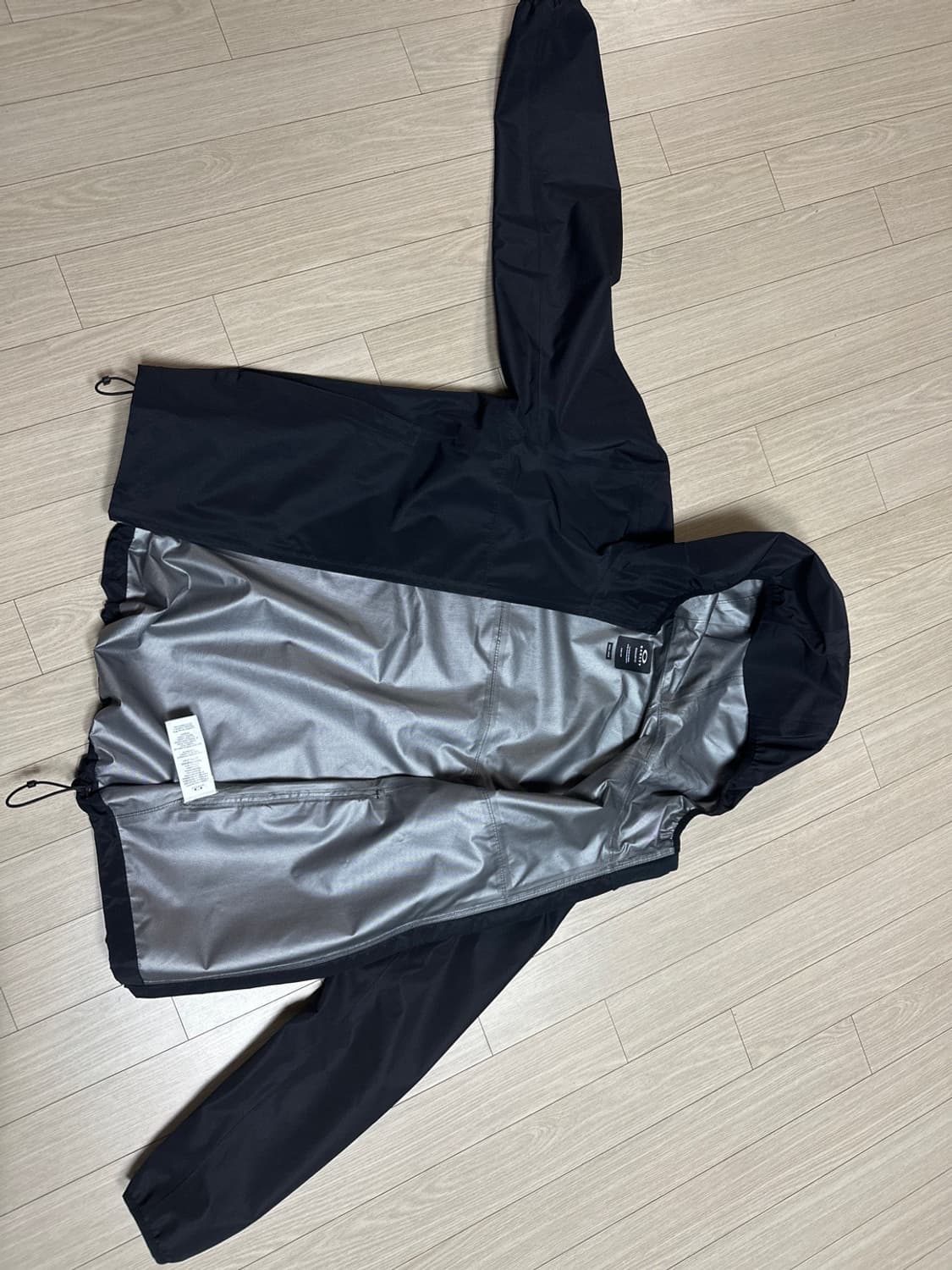 오클리 엘리먼츠 쉘 자켓 2.0 블랙 바람막이 상품이미지3