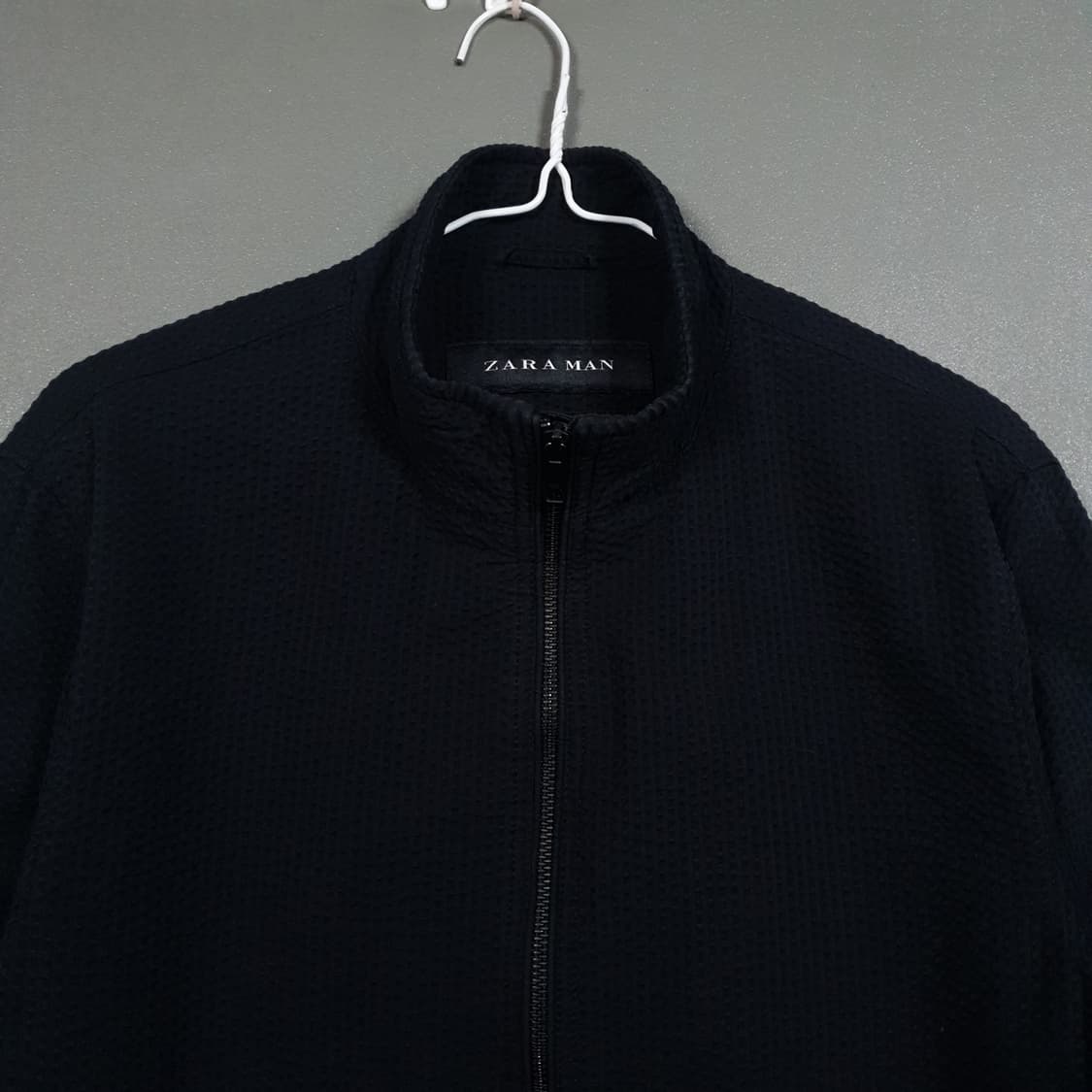 M (95) ZARA 자라 시어서커 미니멀 블루종 자켓 블랙 상품이미지2