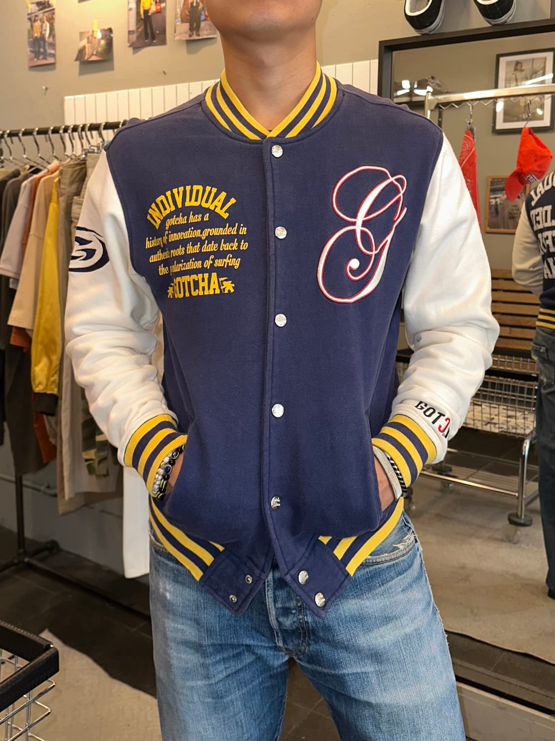 Gotcha letters logo cotton varsity JK 상품이미지4