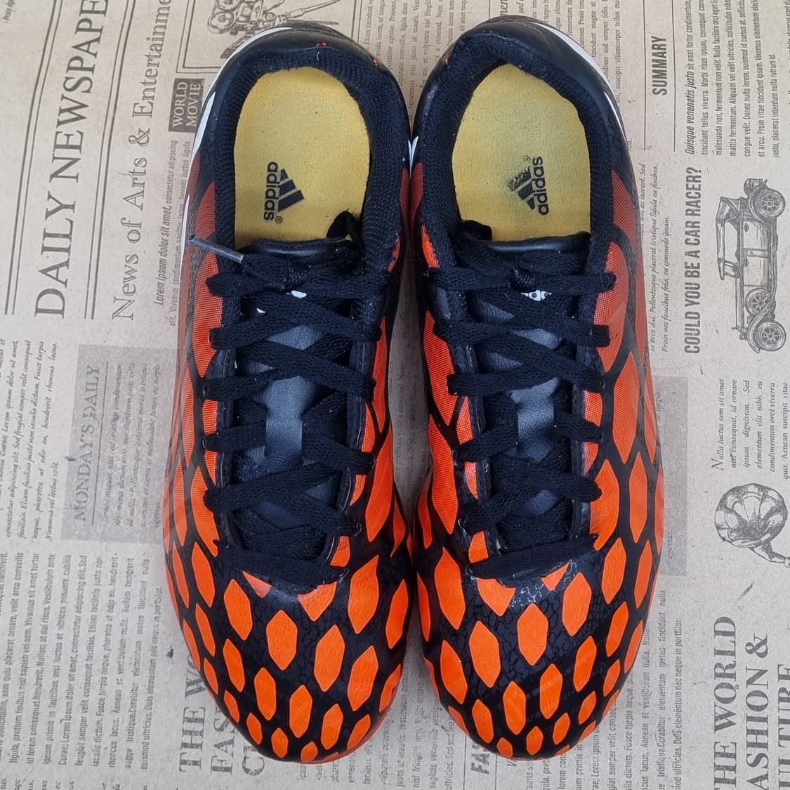 아디다스 프레데터 인스팅 축구화245 상품이미지2