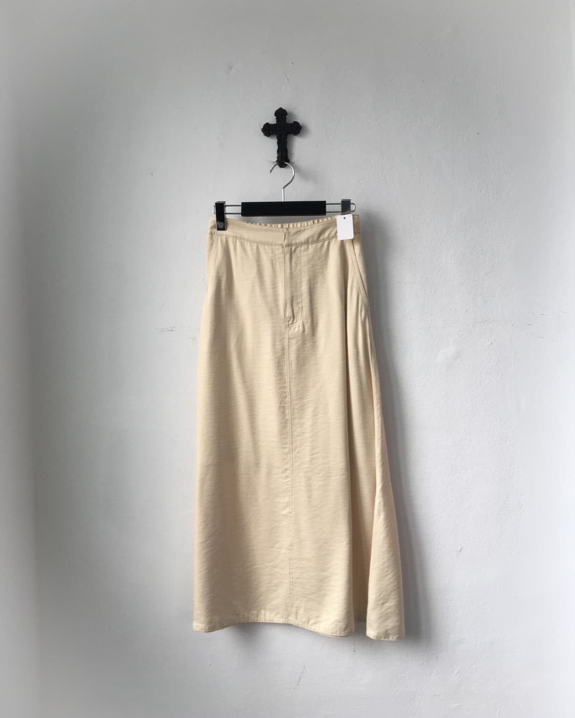 Glossy long skirt 상품이미지1