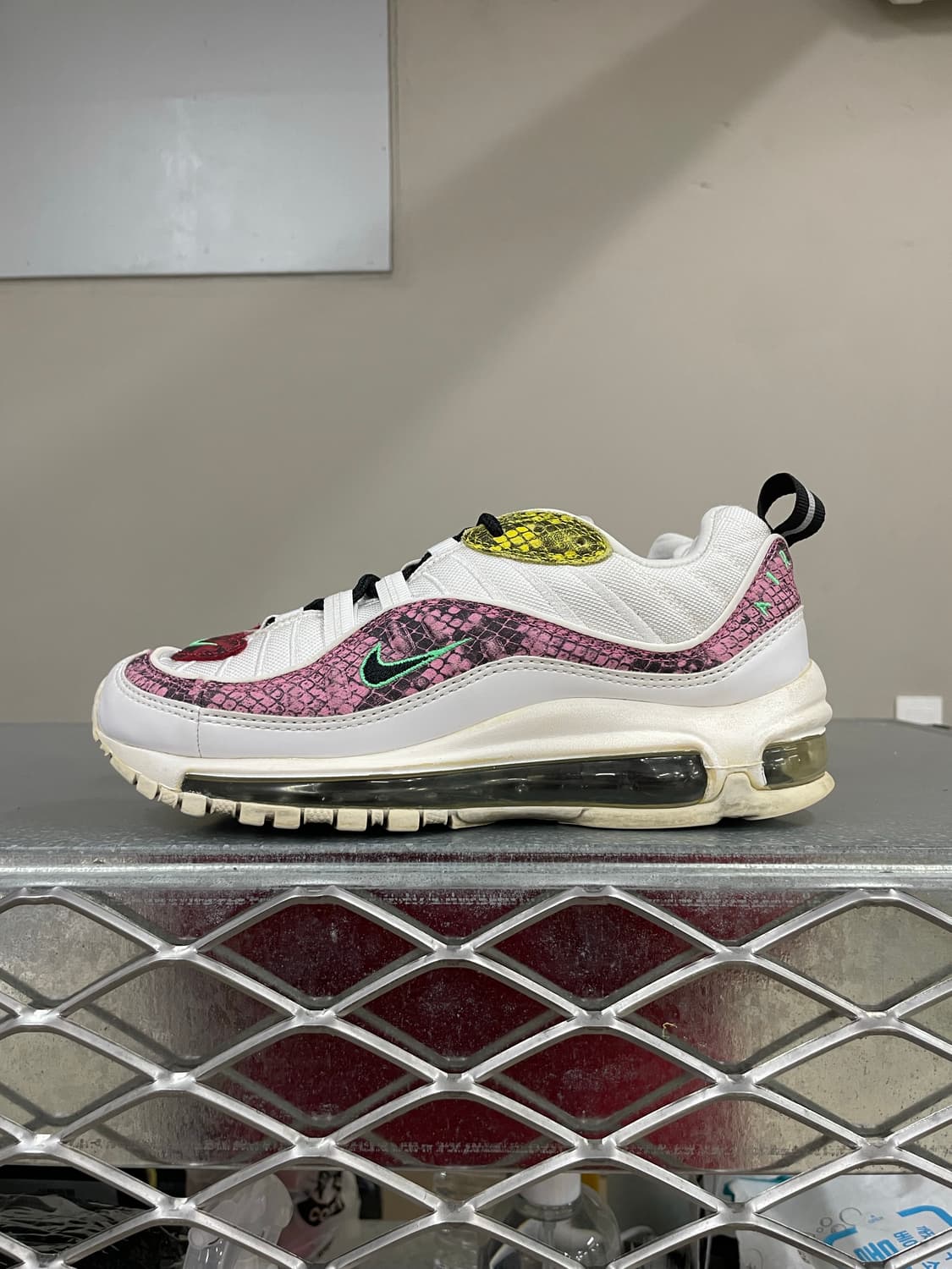 나이키 우먼스 에어맥스 98 스네이크 스킨 카모 230 상품이미지1
