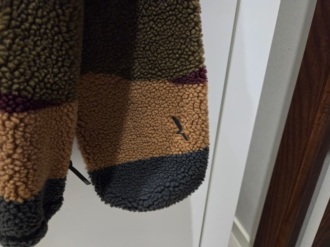 신품급_(M)에이글 AIGLE 플리스 카모 패턴 풀오버 상품이미지4