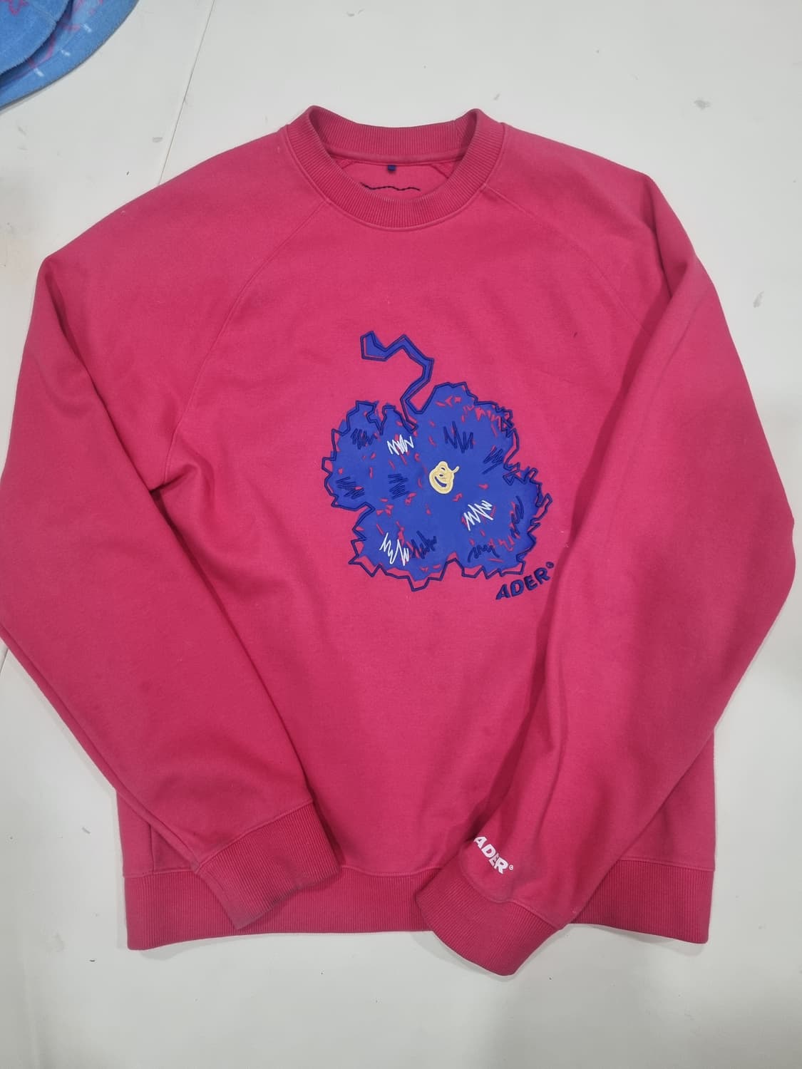 아더에러 핑크 블로섬 맨투맨 스웻셔츠 A1 상품이미지2