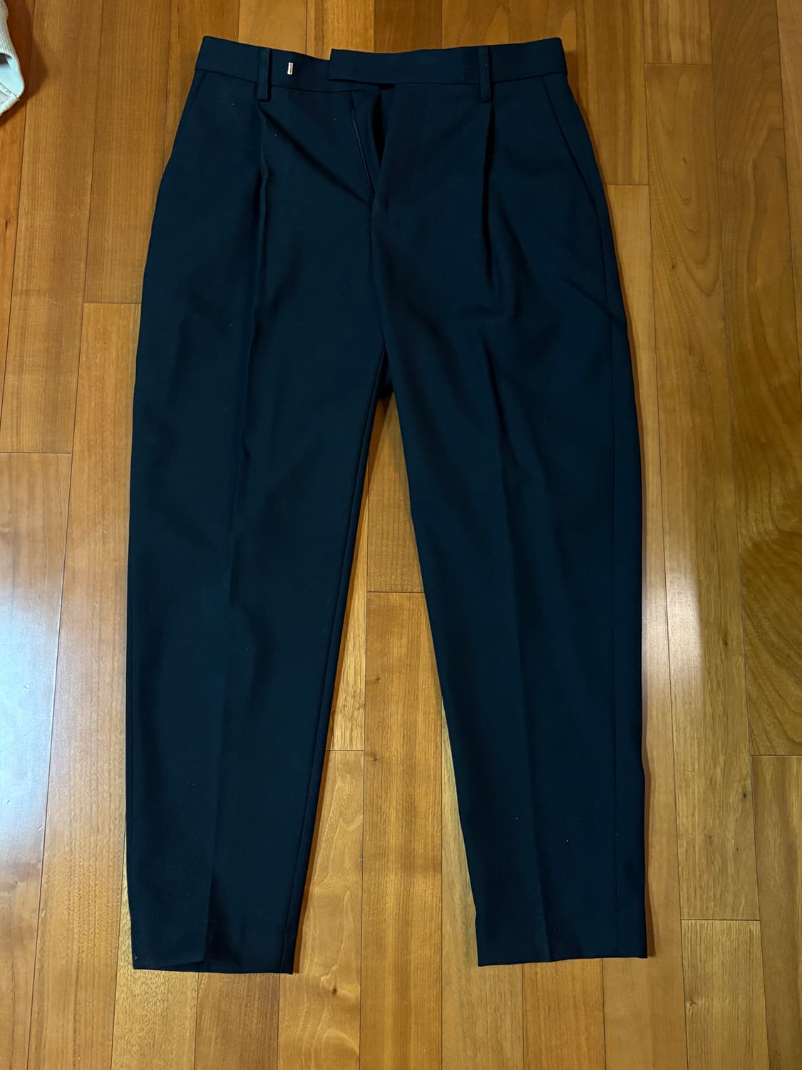 노이어 울 원턱 슬랙스 상품이미지1