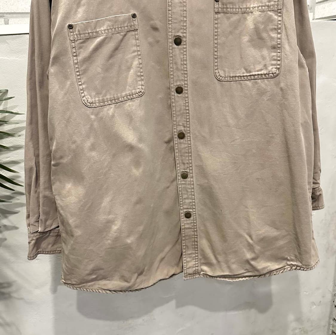 USA VINTAGE 워크셔츠 체크안감 투포켓 스냅버튼 디테일 베이지 상품이미지3