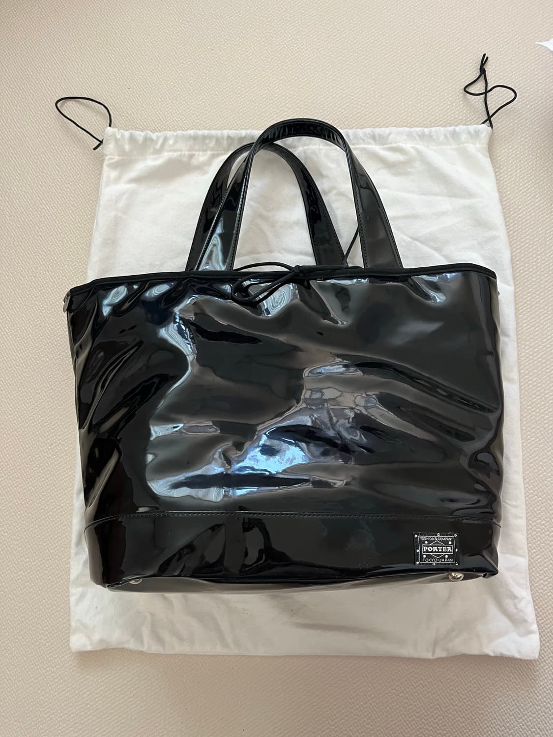 요시다포터 걸 에나멜 토트백 상품이미지1