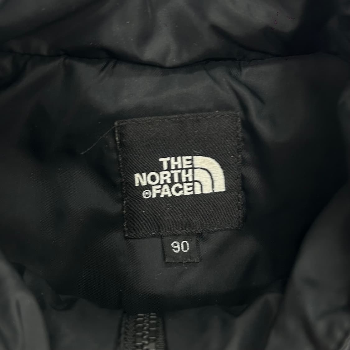 The north face 노스페이스 블랙 경량 패딩 상품이미지5