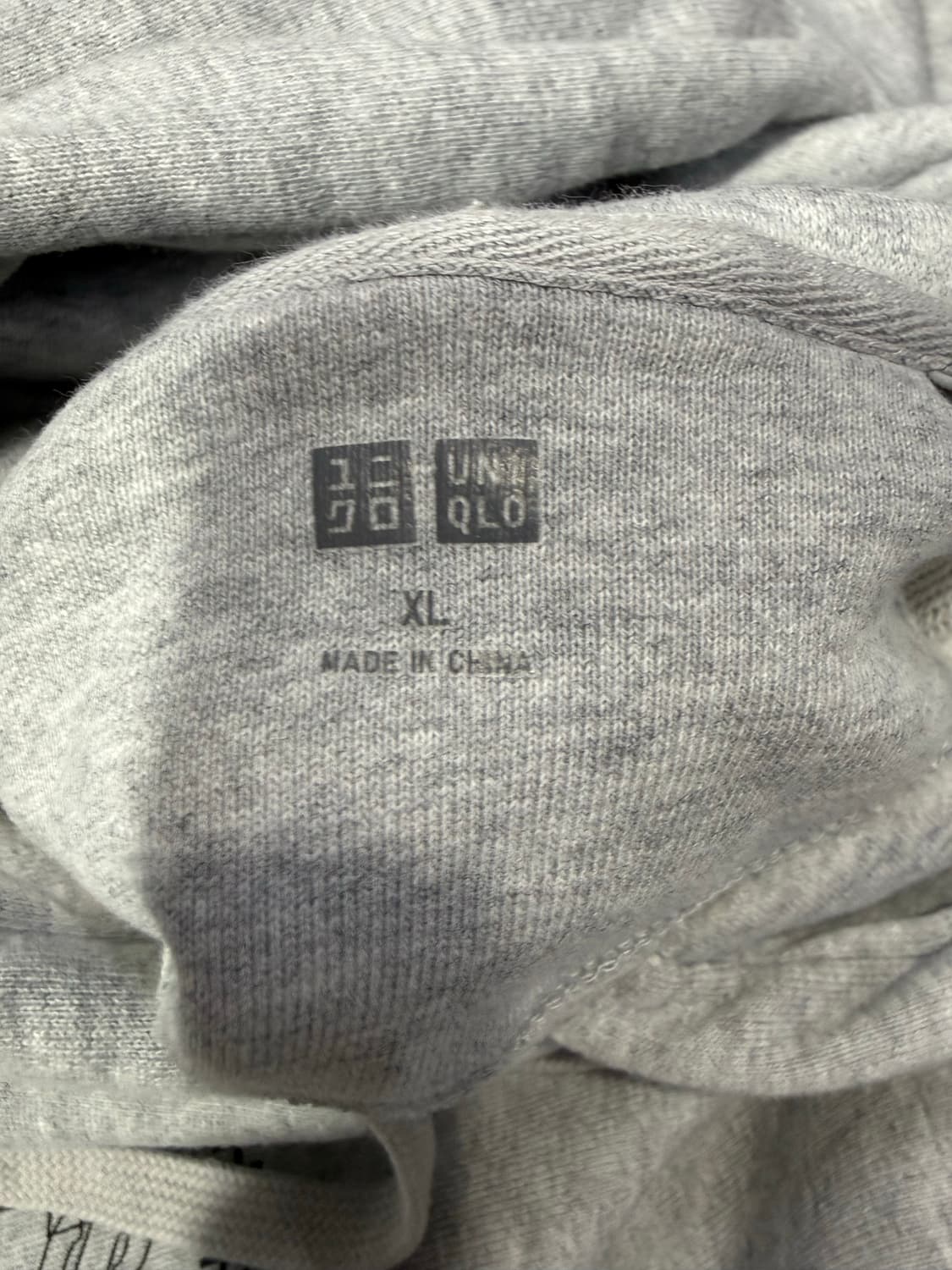 Balansa X uniqlo 사운드샵 발란사 유니클로 후드티 상품이미지3