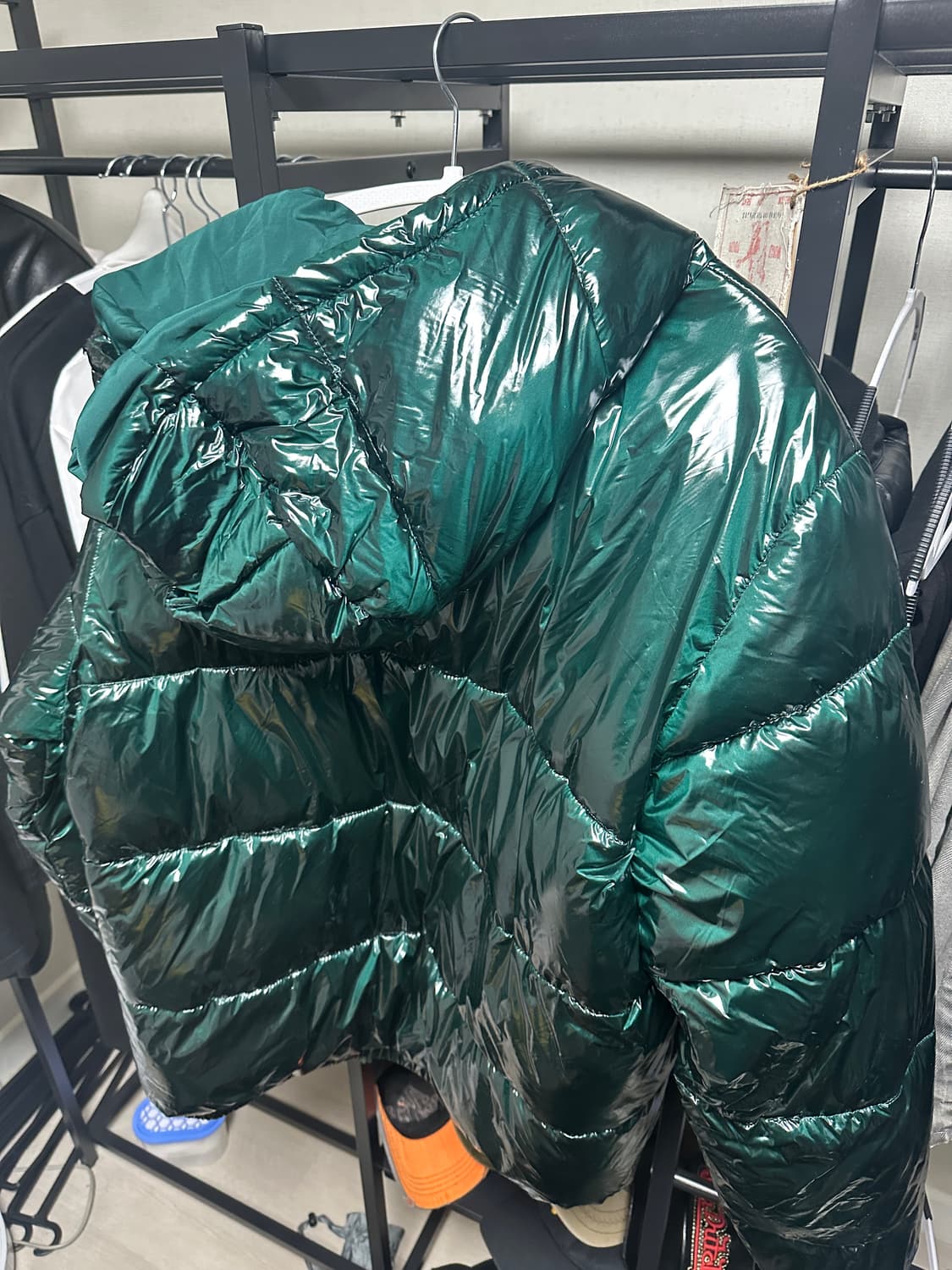 자라 유광 패딩 상품이미지3