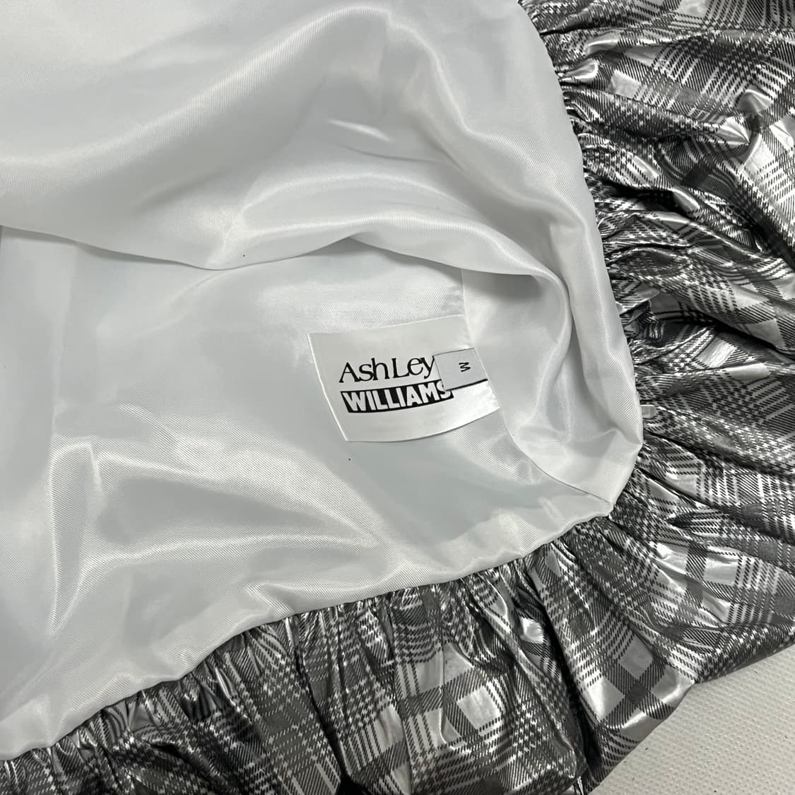 [M]애슐리 윌리엄스 25fw 체크 퍼프 미디 스커트 상품이미지3