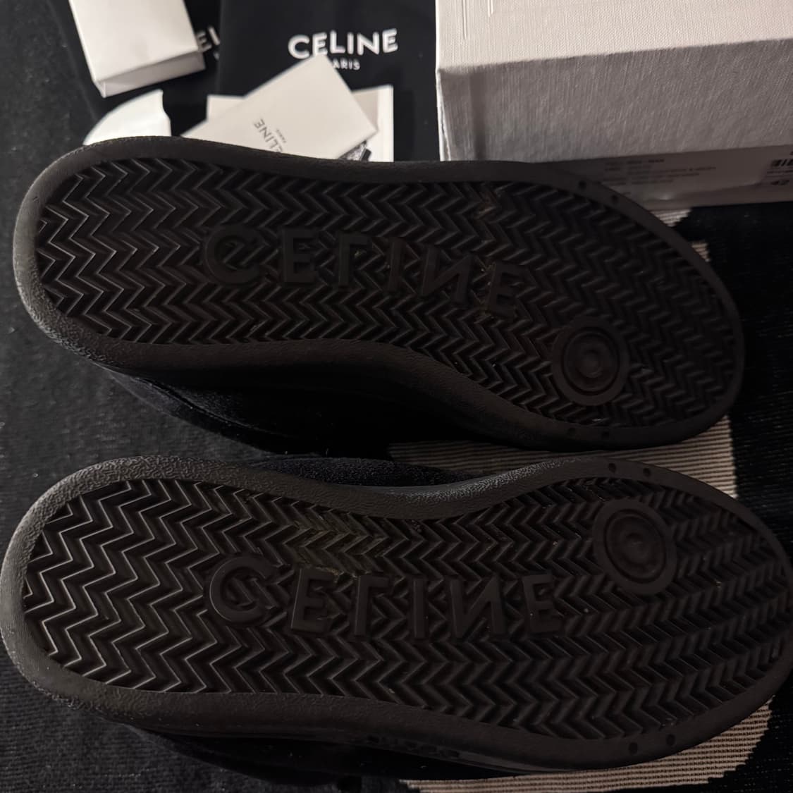 셀린느 헌팅턴 로우 블랙 42 상품이미지5