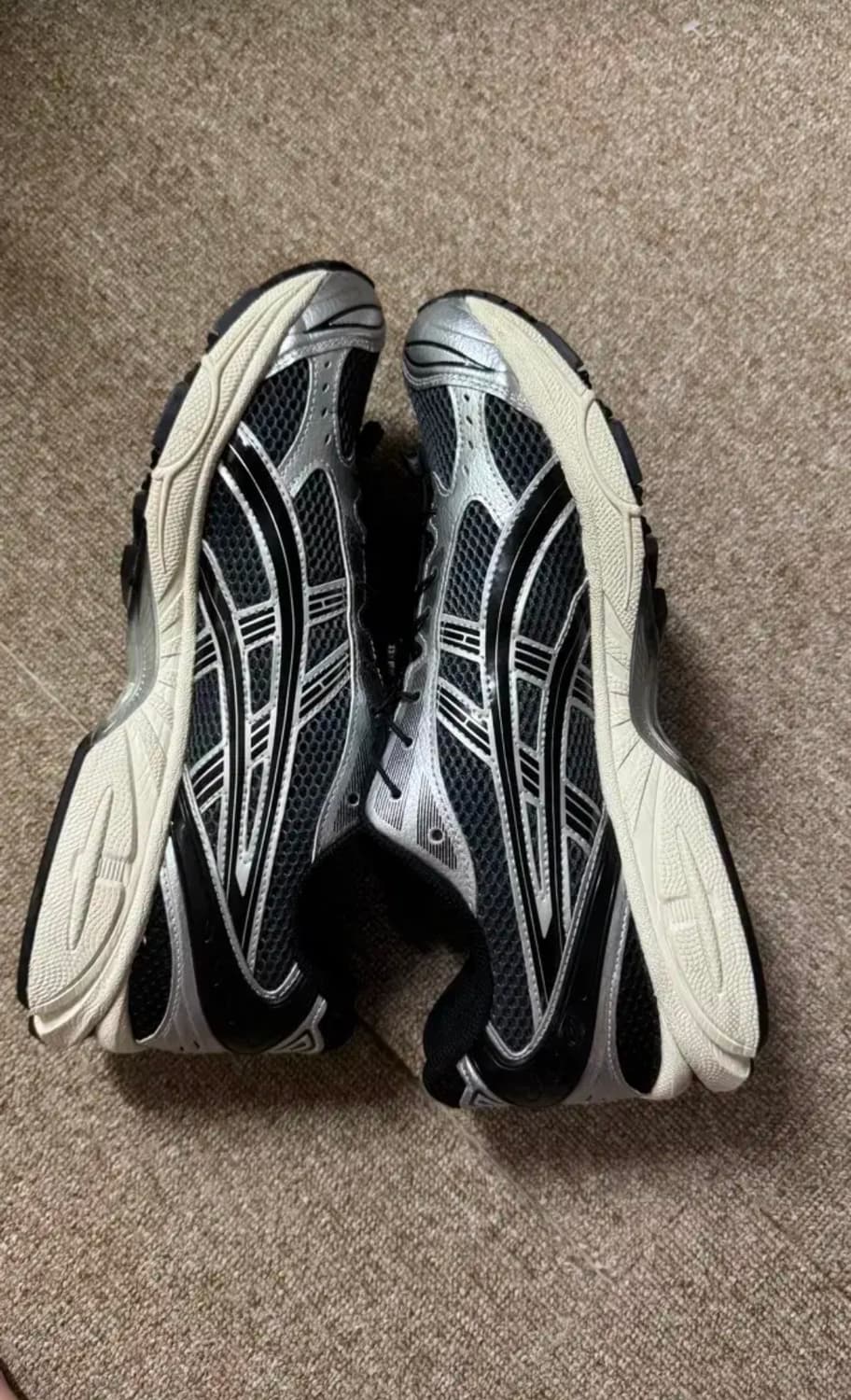 아식스 언리미티드 젤카야노 14 캐리어 그레이 블랙 상품이미지8