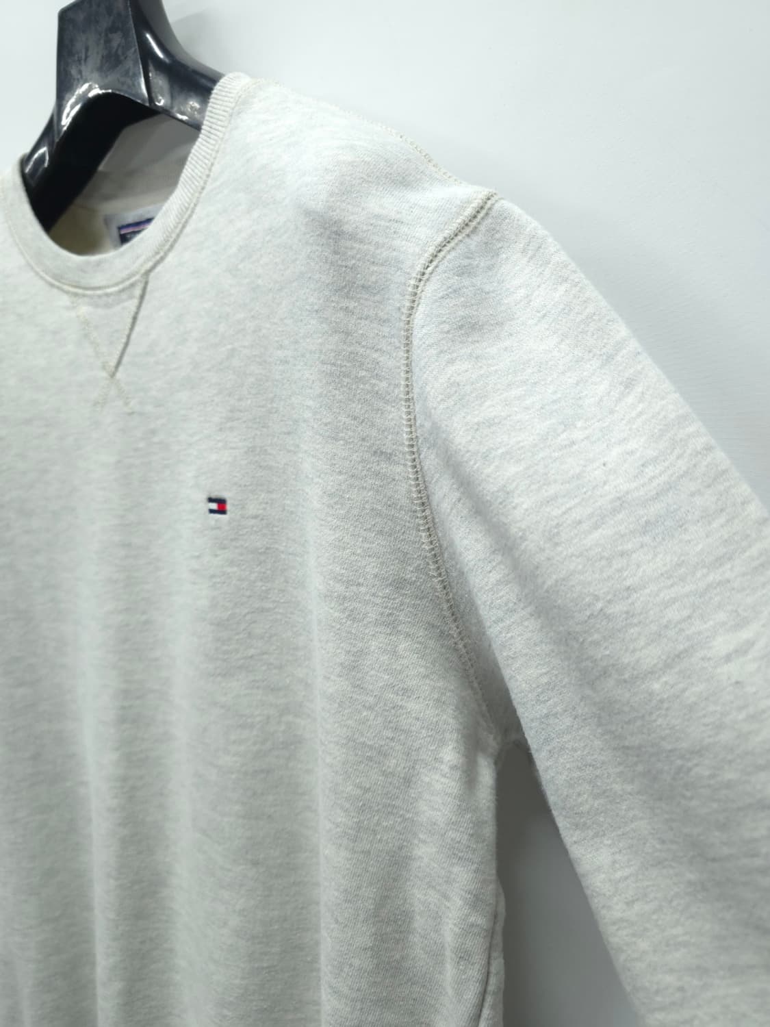 타미힐피거 스몰로고자수 맨투맨 (95~100) 상품이미지5