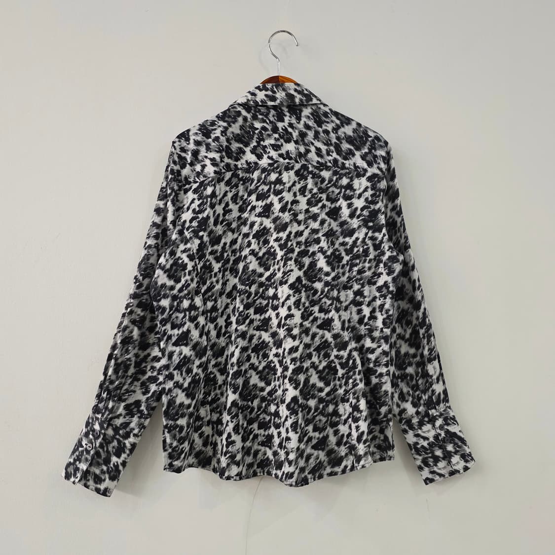 FOXCROFT 블랙&화이트 링클프리 코튼 셔츠 상품이미지2