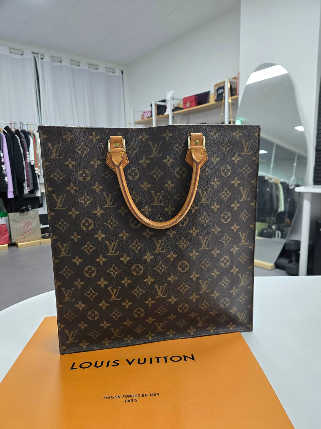 [50%세일] 루이비통 삭플라 토트백 상품이미지2