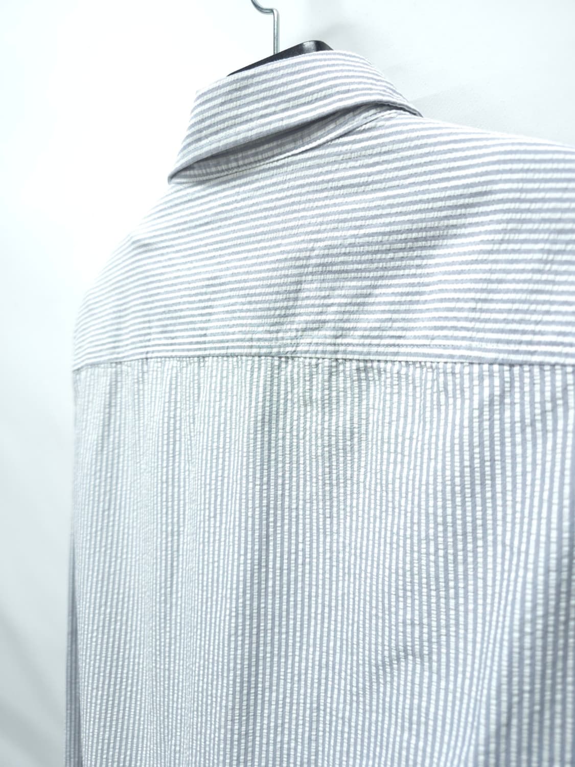 무신사 스탠다드 레귤러핏 시어서커 스트라이프 셔츠 (L) 상품이미지8