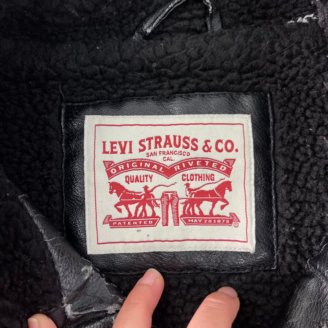 100 리바이스 셰르파 레더 봄버 자켓 상품이미지3