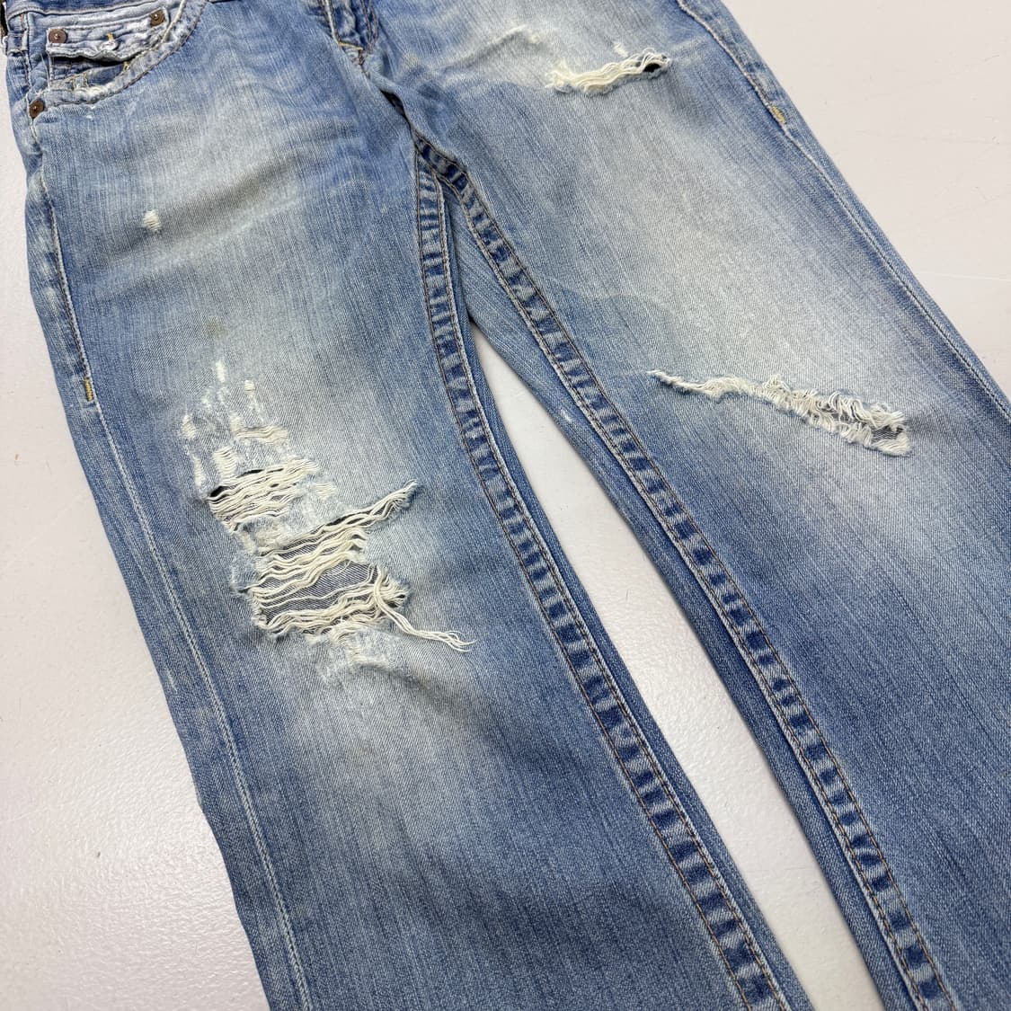 트루릴리전 Y2K 부츠컷 디스트레스드 로우라이즈 데님팬츠 상품이미지5